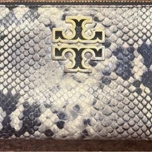 Tory Burch Black Leather Wallet